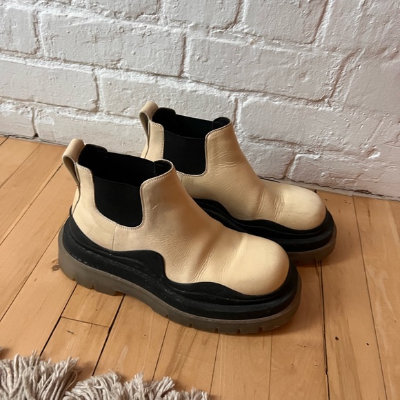 Bottega Veneta Tire Boots Size 38 - Picture 3 of 6